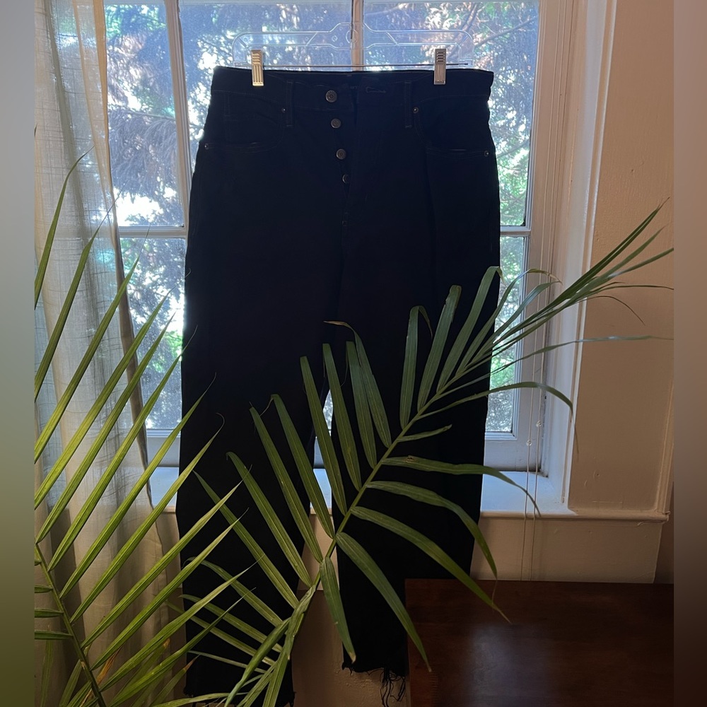 SOLD ‼️ Extra High-Rise Straight Black Jeans!